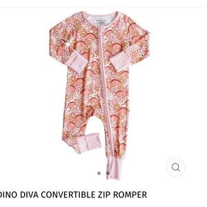 NWT Bamboo Convertible Romper with Dual Zippers Size 0-3 Months Caden Lane